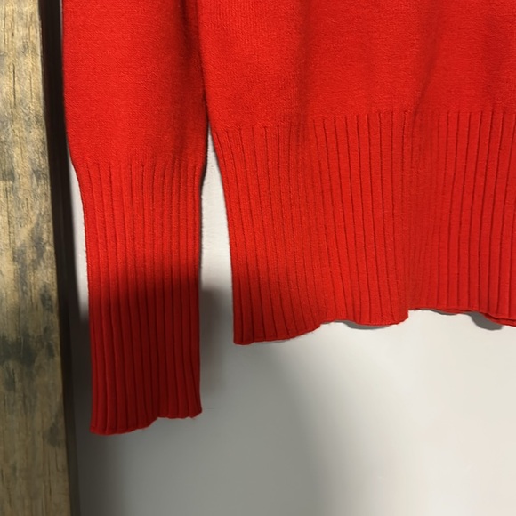 French Connection Sweater size small - Picture 3 of 10